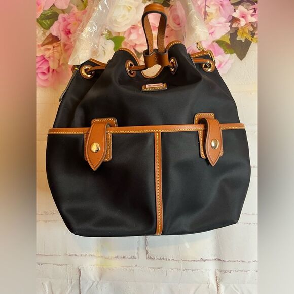 New Dooney & Bourke Nylon Wayfarer Hobo Bag in Black and Brown - Picture 5 of 11